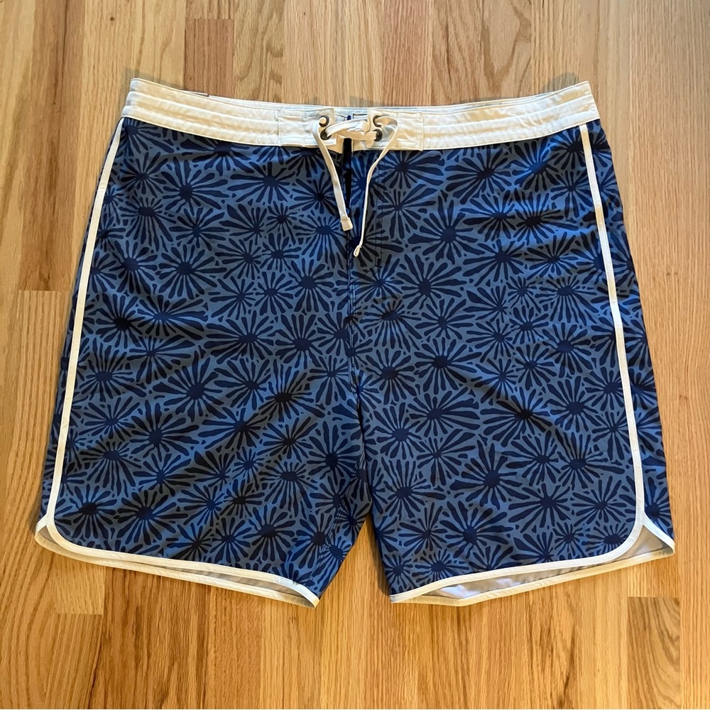 Men’s Prana NWT Vintage Boardshorts Blue Geometric Pattern